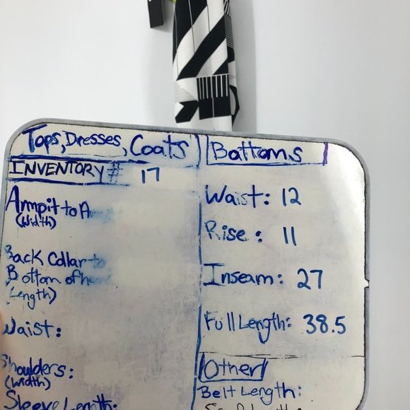 NWT Nike black white abstract Leg-A-See leggings foot  strap xs - Picture 13 of 15